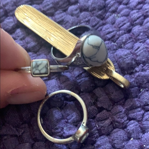 Set of 3 white stone rings - Picture 3 of 3